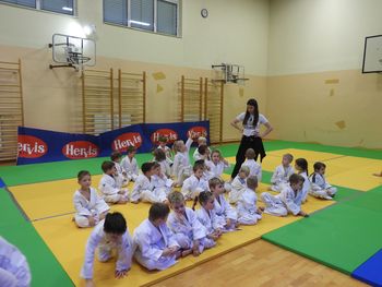 Judo klub Komenda organiziral prijateljsko tekmovanje za najmlajše