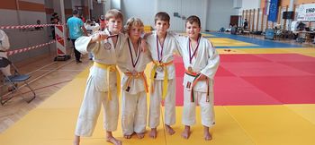 Šest kolajn za Judo klub Komenda 