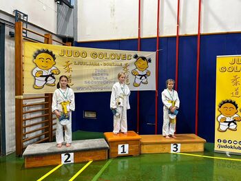 Judo klub Ippon Kamnik in Judo klub Komenda zelo uspešna na prijateljskem tekmovanju Kagami Biraki Golovec z najmlajšimi judoisti