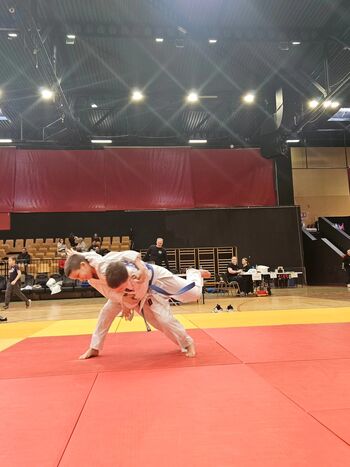 Mladi judoisti iz Judo kluba Ippon Kamnik in Judo kluba Komenda osvojili 7 zlatih kolajn v Velenju