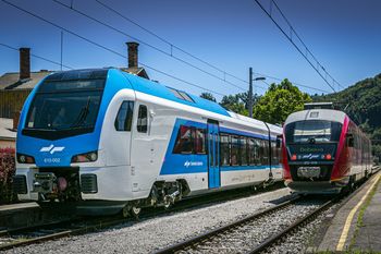 V nedeljo bo sproščen železniški promet po obnovljenem tiru