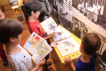 Vodeni ogledi Muzeja pošte in telekomunikacij v času Miklavževega sejma