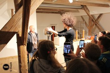 Ukročena elektrika – Predstavitev poskusov Nikole Tesle