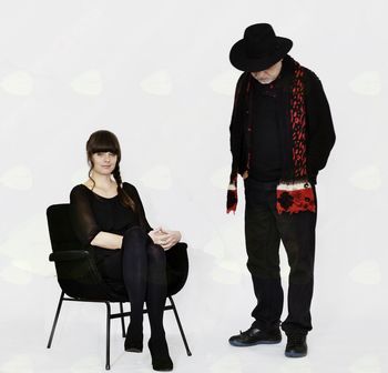 KNJIŽNICA POD ZVEZDAMI« - Ditka in Feri Lainšček NE BODI KOT DRUGI - Koncert uglasbene poezije 