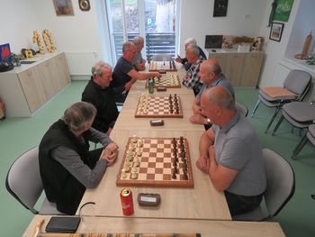 ŠAHOVSKI DVOBOJ KOMENDA – LOŠKI POTOK