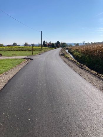 ASFALTIRANJE JAVNE POTI V LOGAROVCIH