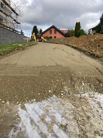 NOVOGRADNJA CESTE V NOVEM NASELJU V KRIŽEVCIH