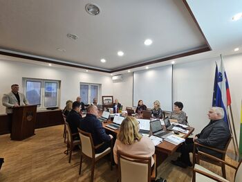 DECEMBRSKA SEJA OBČINSKEGA SVETA DECEMBRSKA SEJA OBČINSKEGA SVETA