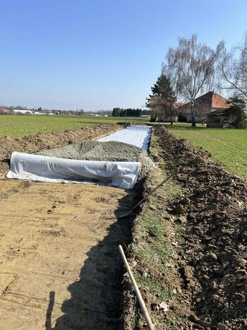 OBNOVA JAVNE POTI V BORECIH