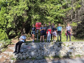 IZLET UČENCEV OŠ MISLINJA PO OKOLIŠKIH HRIBIH
