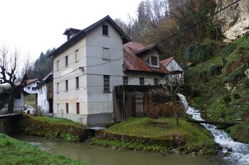 IZELT NA RESEVNO (782m)