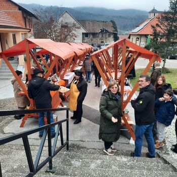 Pestra vencembrska nedelja 