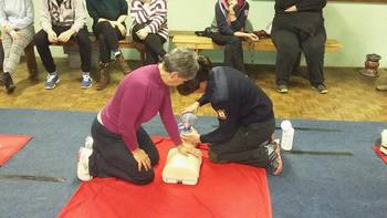 Oživljanje poveča verjetnost preživetja obolelega za 3 do 4-krat Oživljanje poveča verjetnost preživetja obolelega za 3 do 4-krat