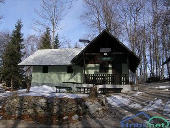 Planinski izlet veterani na Malo goro in Kočo na Kamen vrhu
