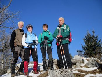 Planinski pohod na Dobrčo