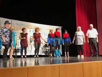 Muzikal O, mama moja!  v Desklah