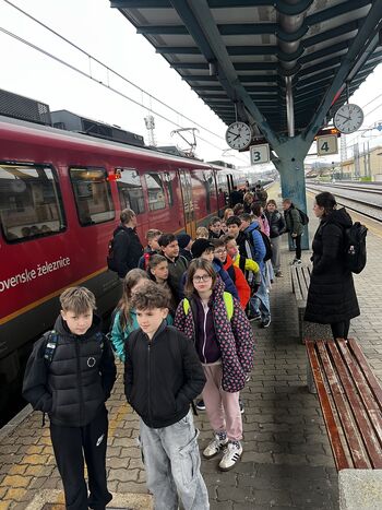 OŠ Križevci: Raziskovanje Ptuja z aplikacijo Misija CŠOD Sodoben pristop k pouku na prostem OŠ Križevci: Raziskovanje Ptuja z aplikacijo Misija CŠOD Sodoben pristop k pouku na prostem