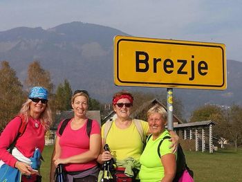 Na oktobrskem druženju članic Mengeške 100-krat peš na Brezje