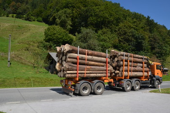 NOVO PRIKLOPNO VOZILO