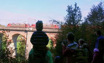 Voda in železnica na Barju