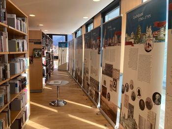 Linhart gostuje v radovljiški knjižnici