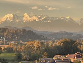 V oktobru in novembru je še večji poudarek na medsebojni varnosti in sodelovanju. V oktobru in novembru je še večji poudarek na medsebojni varnosti in sodelovanju.