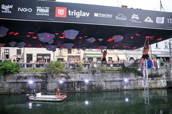 Vita Lukan 1., Luka Potočar 3. v spektaklu nad Ljubljanico