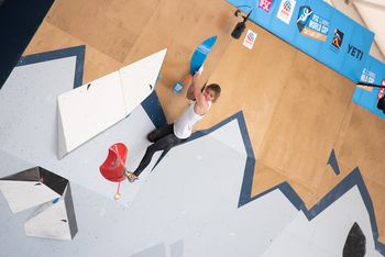 Janja Garnbret srebrna v Salt Lake Cityju, Vita Lukan 17.