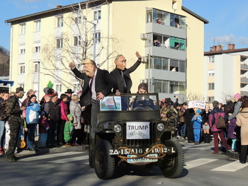 Srečanje Trumpa in Putina na litijskem pustnem karnevalu 2017 je bilo zelo uspešno