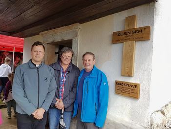 Križ sprave nad Mačami