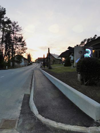 Nov pločnik na Srednji Beli 