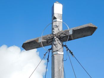 20 let križa na vrhu Storžiča