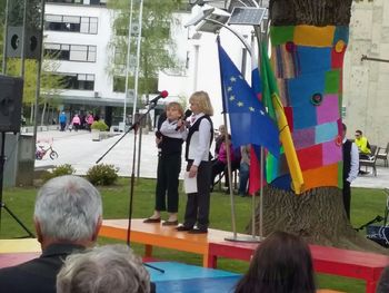 Izstrelili so nas na Planet generacij 