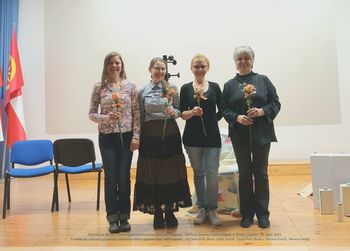 Z lutkami med Slomškove basni 