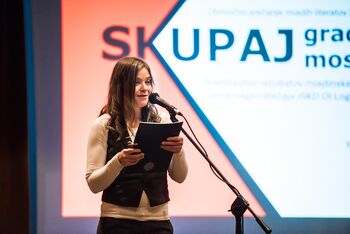 Logaški mladi literati skupaj gradijo mostove