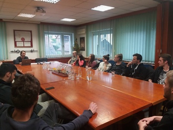 USTANOVLJEN MLADINSKI KLUB STIK USTANOVLJEN MLADINSKI KLUB STIK