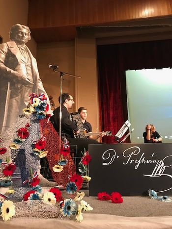 Februarsko priznanje za življenjsko delo na področju kulture  v roke Primožu Sarku