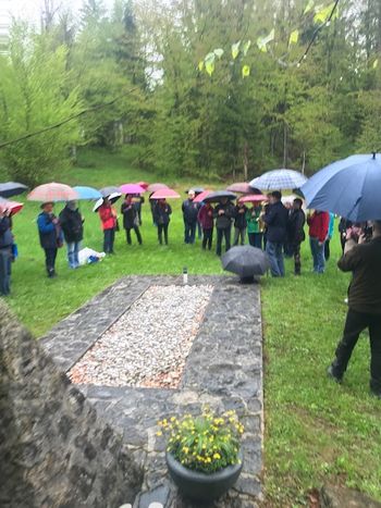 SLOVESNOST OB DNEVU ZMAGE PRI SPOMENIKU RUSKIM VOJNIM UJETNIKOM 1914-1918 SLOVESNOST OB DNEVU ZMAGE PRI SPOMENIKU RUSKIM VOJNIM UJETNIKOM 1914-1918