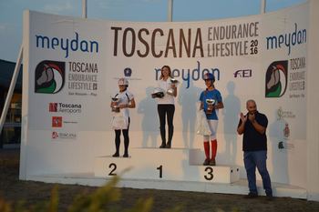 Karin in Blisk zlata v Toskani