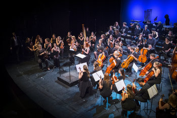 Predbožična NOVA koncertna mora ali pač?