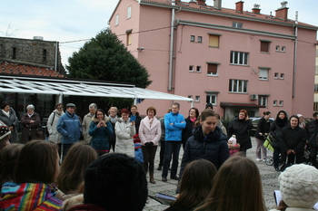 Učenci OŠ Danila Lokarja delili kulturo Učenci OŠ Danila Lokarja delili kulturo