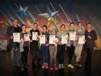 Osem pokalov za mlade balerine