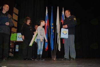 "Varno na poti v šolo in domov" "Varno na poti v šolo in domov"