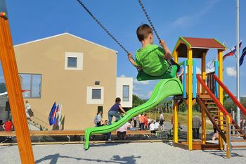 Plače na poti v samostojnost