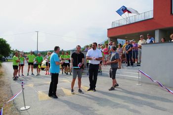 Pot okoli Vipavskega Križa odprta 