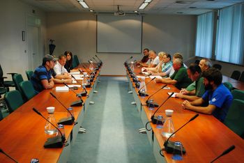 Zveri je preveč in povzročajo preveč škode