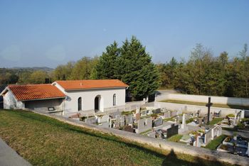Prenovljeno pokopališče v Batujah