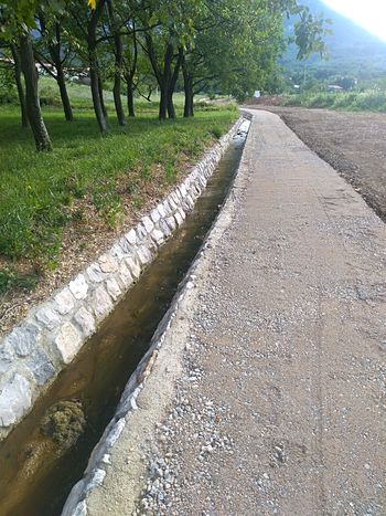 V Dolgo Poljano po urejeni pešpoti