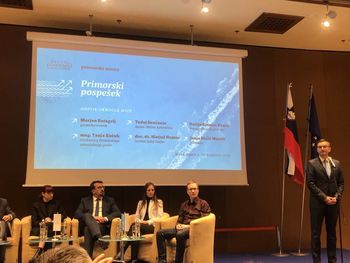 O karierni poti mladi 