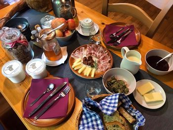 Nova zgibanka povezala ponudnike na Gori